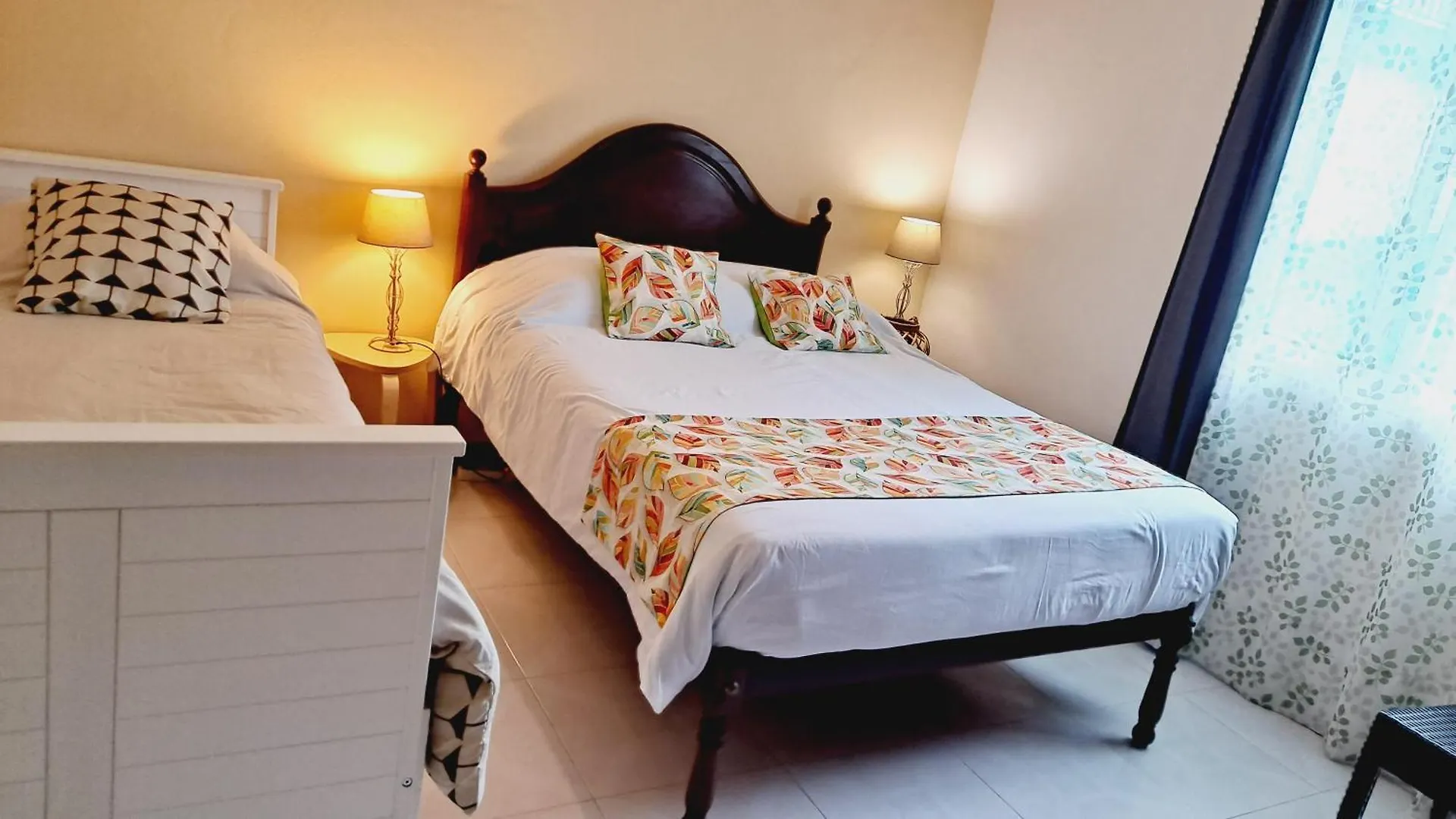Semesterbostad Chale Seixal - Sea View Villa
